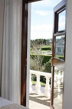 Sea Breeze Hotel 3*